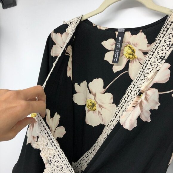 Lord & Taylor Design Lab Black & White Floral Lace trim Romper size S - Picture 11 of 16